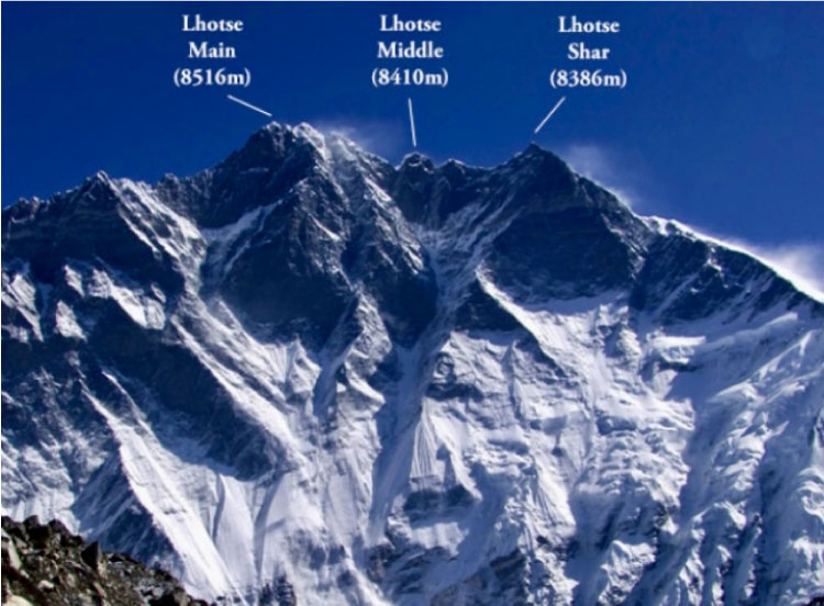 Ngọn núi cao thứ tư thế giới là Núi Lhotse với độ cao 8516 m