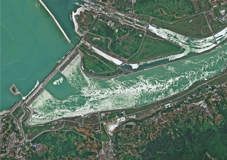 Sông Dương Tử - con sông có đập Tam Hiệp khổng lồ chắn ngang