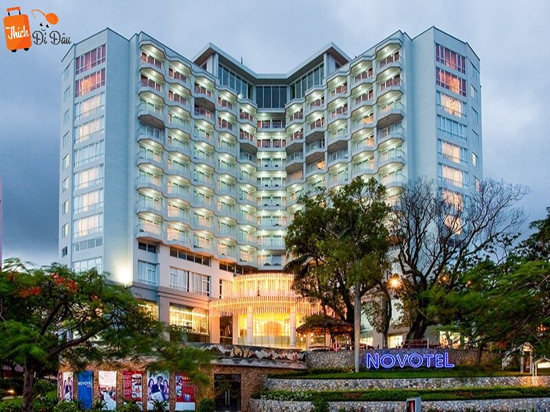 Novotel Halong Hotel & Resort sang trọng và đẳng cấp làm hài lòng du khách.